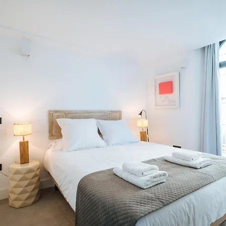 Montevideo 6 * סביליה